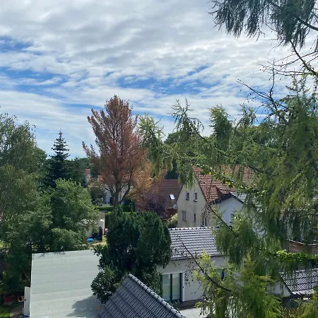 Ueber Den Daechern Von