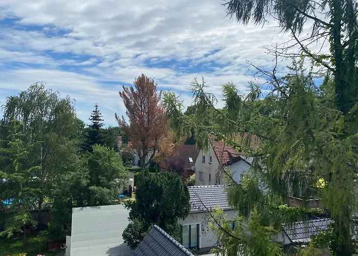 Ueber Den Daechern Von